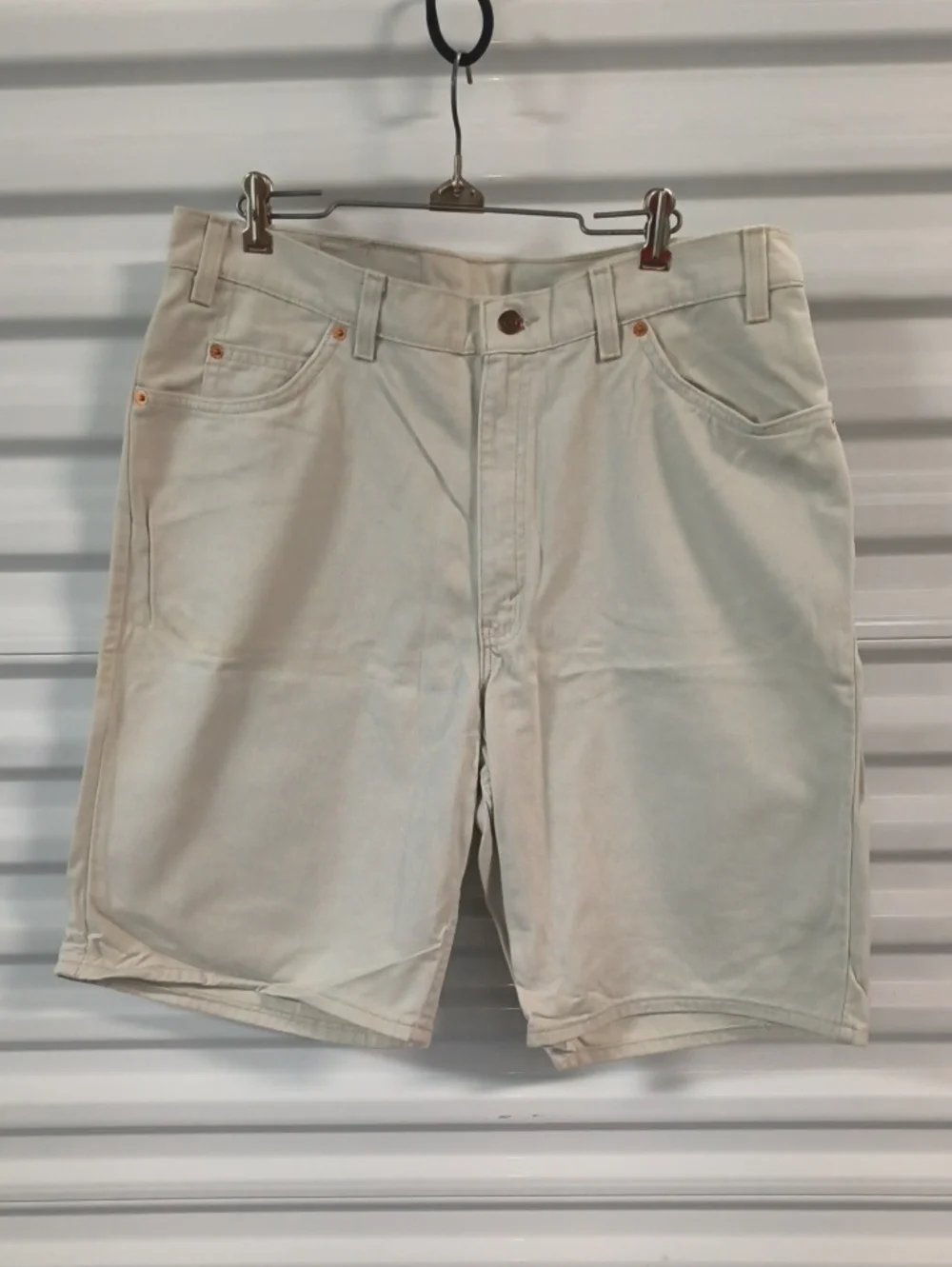 Vintage Levi’s 560 Loose Fit Men’s 36 Denim Shorts 11” Inseam USA Made